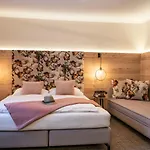 Jaegerhof Hotel