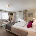 Hotel Jaegerhof 3*
